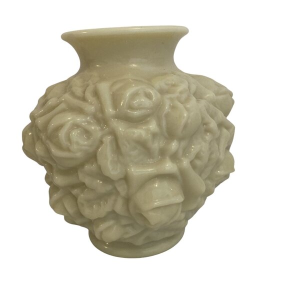 Vintage  Floral Vase 6" Tall Intricate Rose Design Ivory Celluloid Composite - Picture 1 of 7